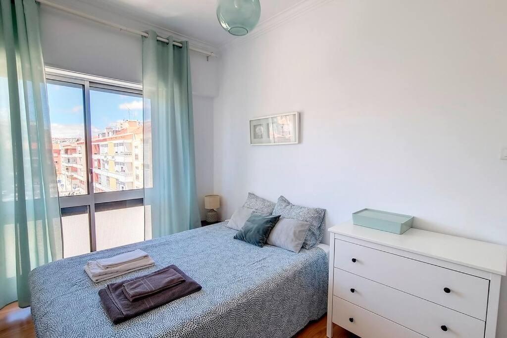 Cozy One Bedroom Apartment Lisbon Exterior photo