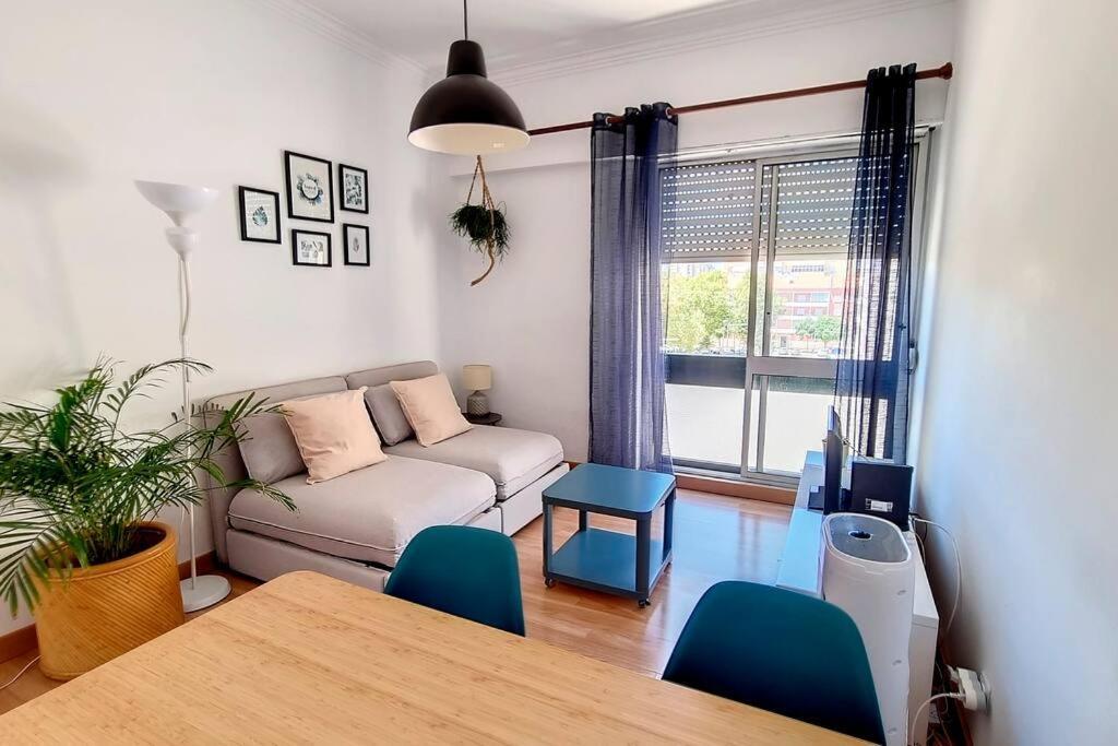 Cozy One Bedroom Apartment Lisbon Exterior photo